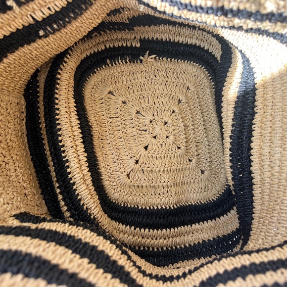 J. CREW Straw Black Striped Tote Shoulder Bag with Leather Strap - Picture 5 of 5